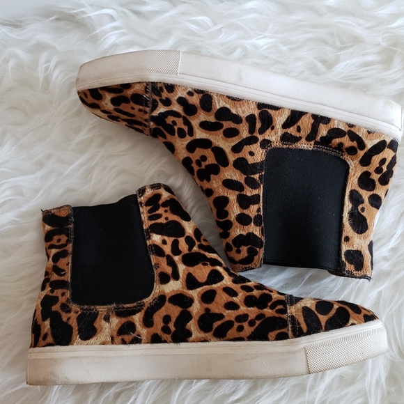 🥳 HP 🥳 Steve Madden Sneakers - Picture 3 of 6